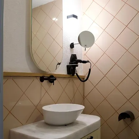 Wellgarden Villas, Golturkbuku