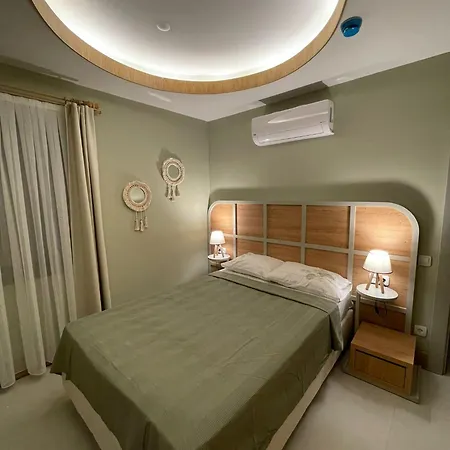 Wellgarden Villas, Golturkbuku